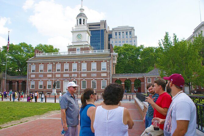2.5 Hour Philadelphia History Tour with Washington War Tent Show - Independence Hall and the Congress-era buildings: seeing power from the street