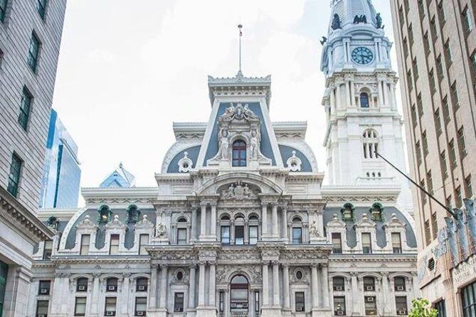 Philadelphia Hop-On Hop-Off City Tour - Getting Your Bearings in Center City (Without Burning Your Feet)