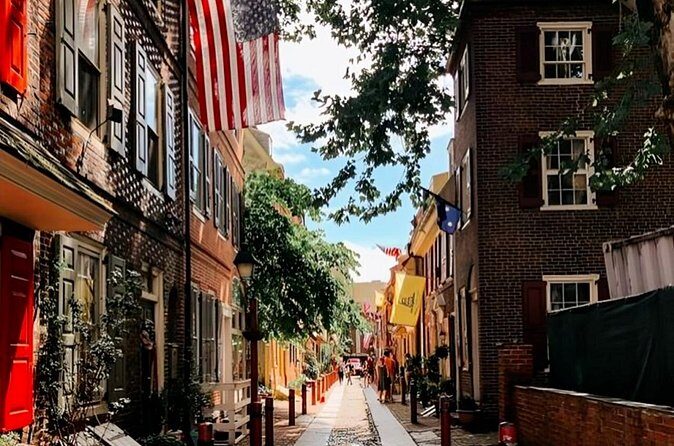 Philadelphia Must-See Private Walking Tour With A Guide - Tickets and “not inside monuments”: how to avoid disappointment